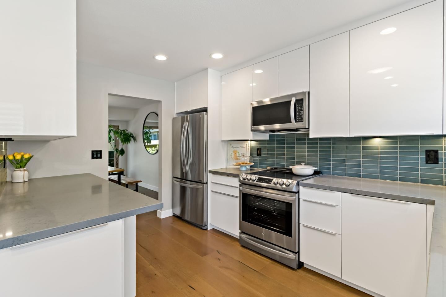 Detail Gallery Image 15 of 27 For 435 Alberto Way #2,  Los Gatos,  CA 95032 - 3 Beds | 2/1 Baths