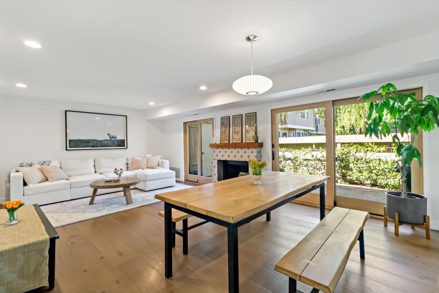 Detail Gallery Image 8 of 27 For 435 Alberto Way #2,  Los Gatos,  CA 95032 - 3 Beds | 2/1 Baths