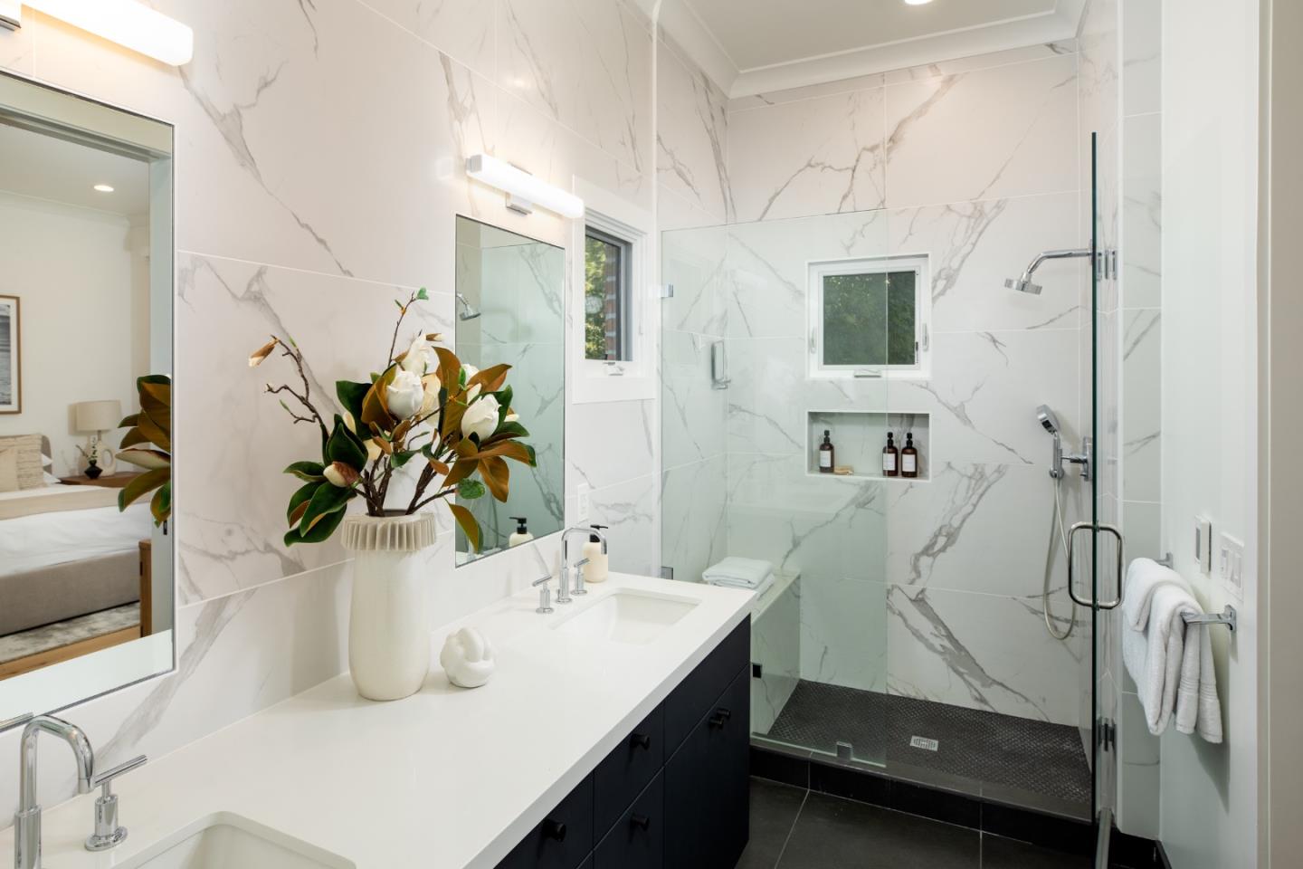 Detail Gallery Image 11 of 26 For 519 Webster St, Palo Alto,  CA 94301 - 8 Beds | 6/4 Baths