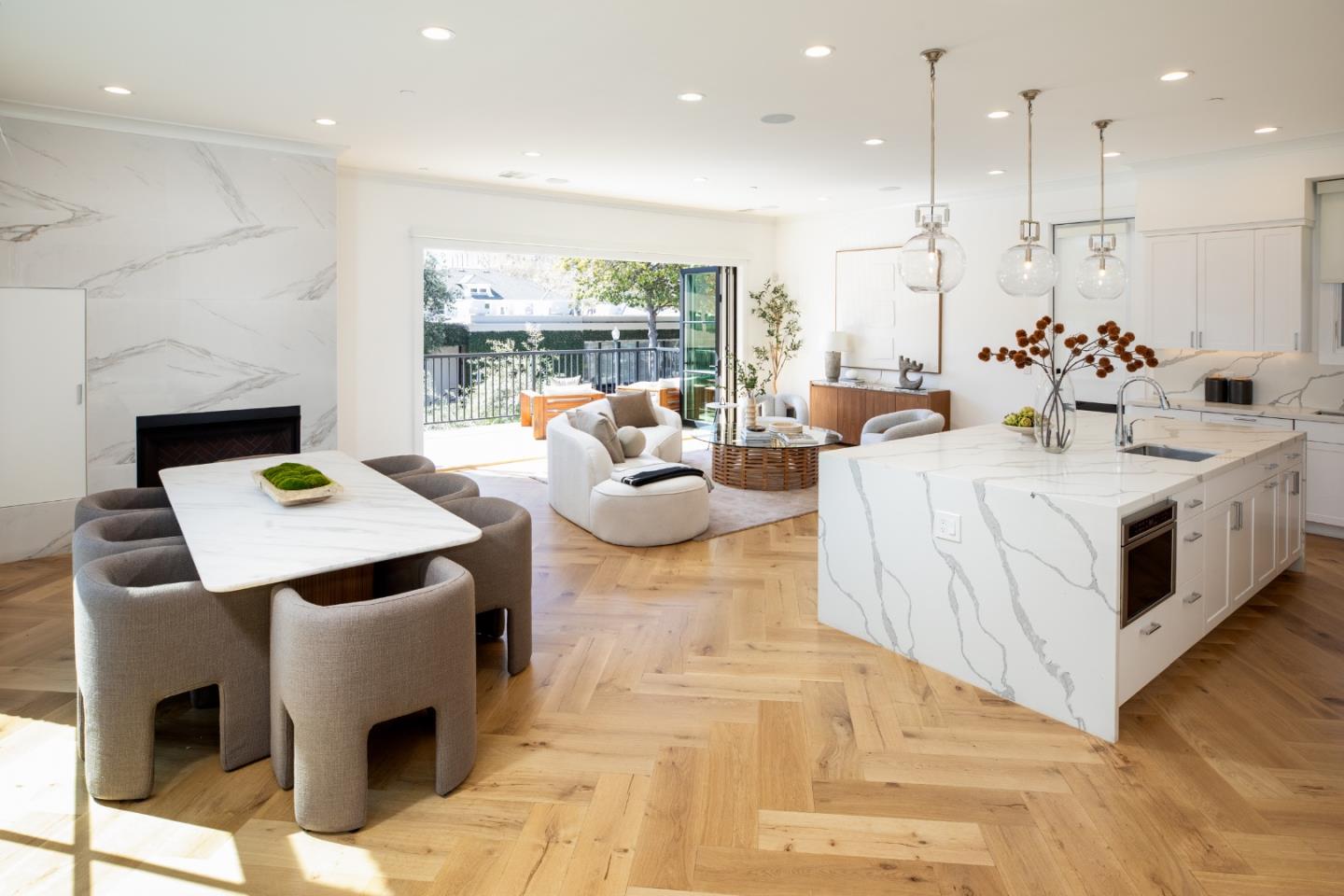 Detail Gallery Image 13 of 26 For 519 Webster St, Palo Alto,  CA 94301 - 8 Beds | 6/4 Baths