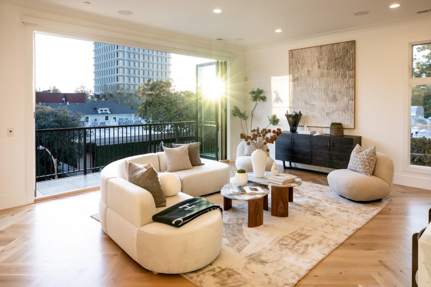 Detail Gallery Image 2 of 26 For 519 Webster St, Palo Alto,  CA 94301 - 8 Beds | 6/4 Baths