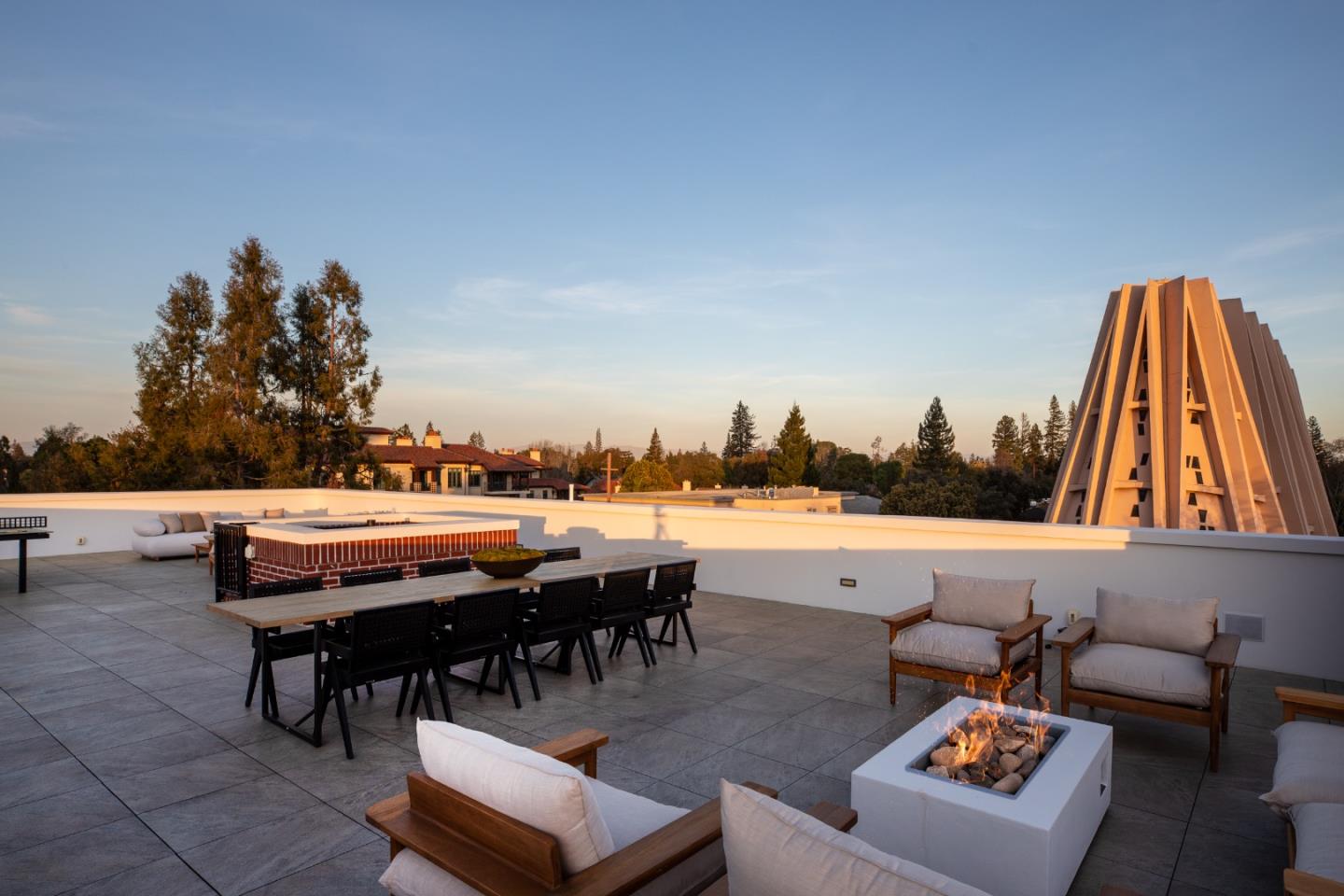 Detail Gallery Image 22 of 26 For 519 Webster St, Palo Alto,  CA 94301 - 8 Beds | 6/4 Baths