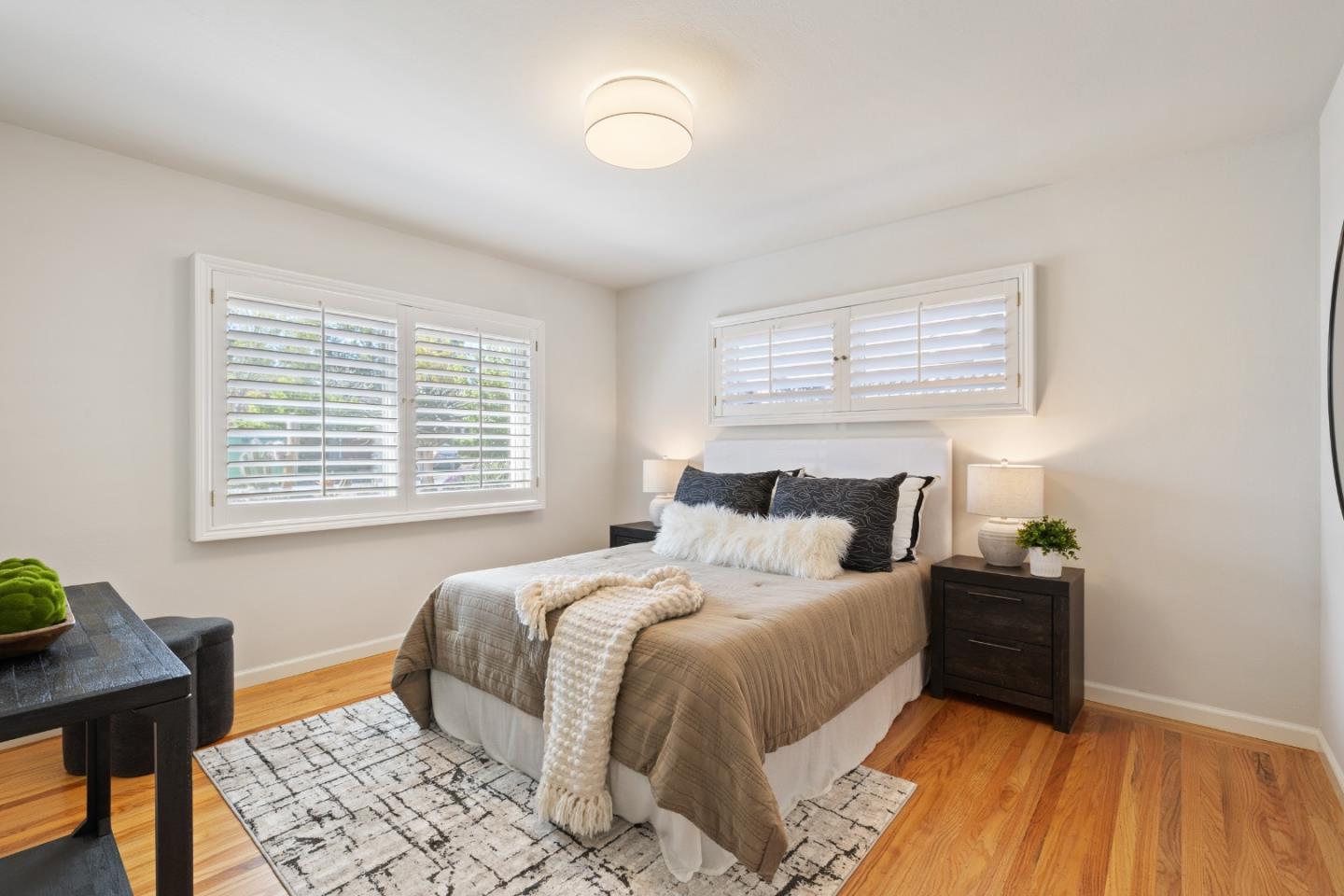 Detail Gallery Image 17 of 26 For 551 Hawthorne Ct, Los Altos,  CA 94024 - 3 Beds | 2 Baths