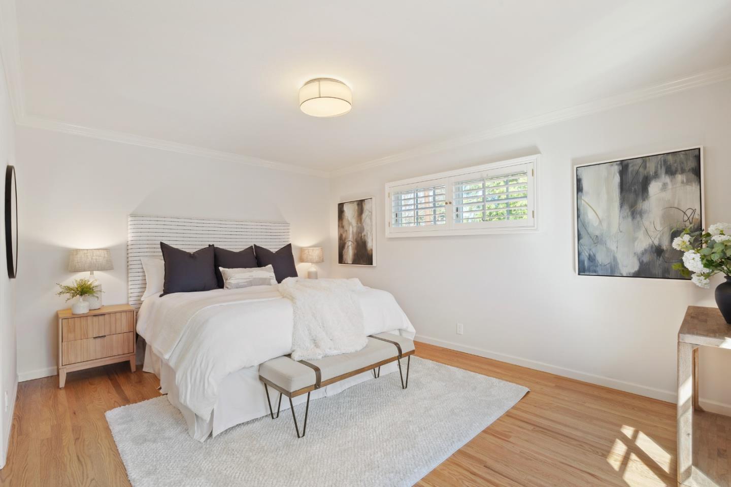 Detail Gallery Image 19 of 26 For 551 Hawthorne Ct, Los Altos,  CA 94024 - 3 Beds | 2 Baths