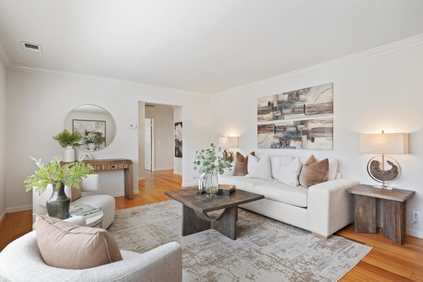 Detail Gallery Image 6 of 26 For 551 Hawthorne Ct, Los Altos,  CA 94024 - 3 Beds | 2 Baths