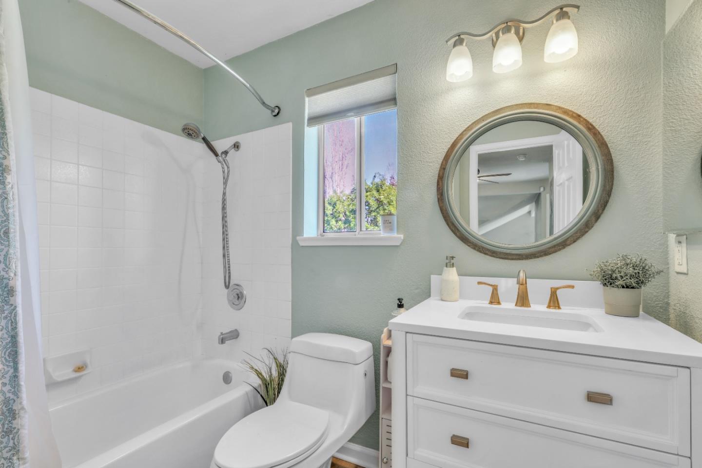 Detail Gallery Image 38 of 52 For 810 Coventry Cir, Brentwood,  CA 94513 - 4 Beds | 2/1 Baths