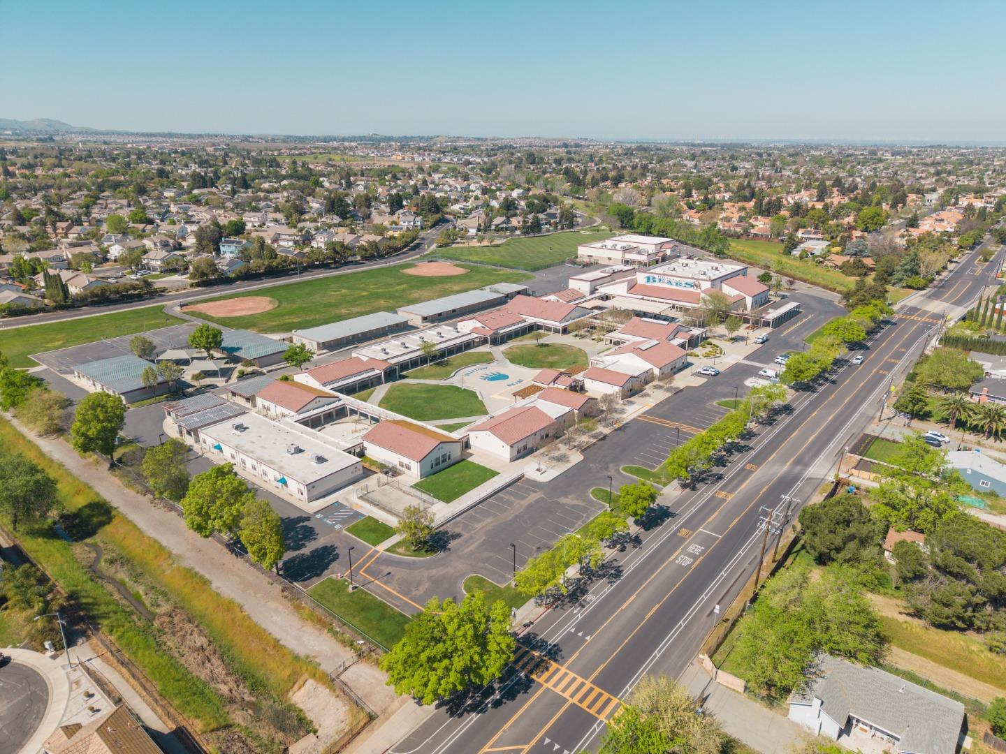 Detail Gallery Image 51 of 52 For 810 Coventry Cir, Brentwood,  CA 94513 - 4 Beds | 2/1 Baths