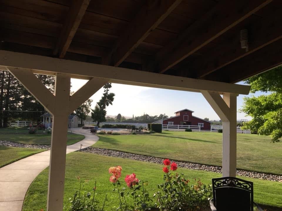 Detail Gallery Image 3 of 7 For 3465 Susie Ln, Gilroy,  CA 95020 - 4 Beds | 2/2 Baths