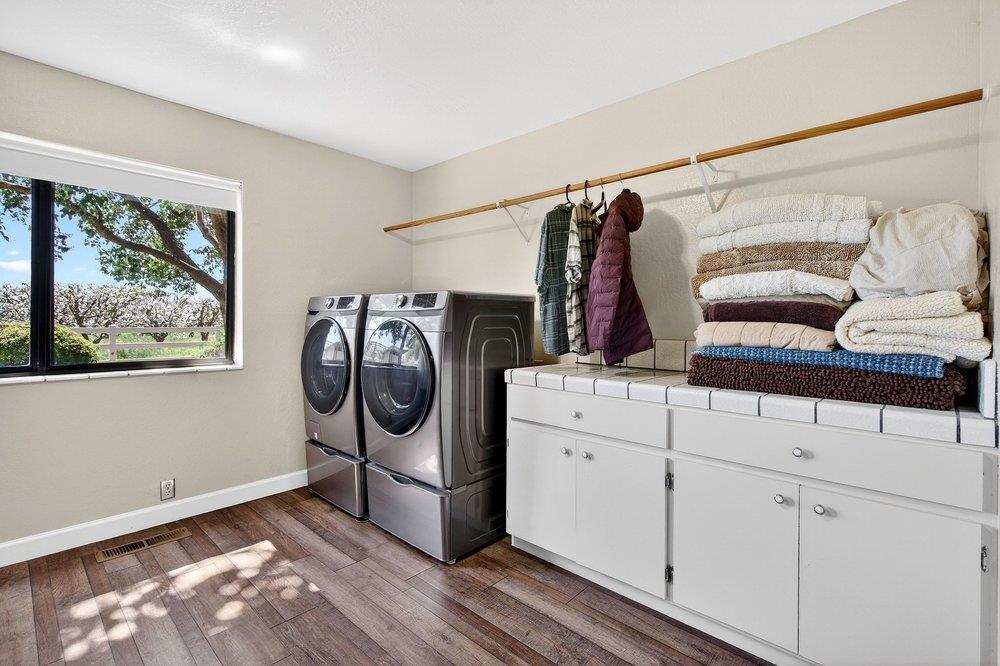 Detail Gallery Image 69 of 106 For 3465 Susie Ln, Gilroy,  CA 95020 - 4 Beds | 2/2 Baths