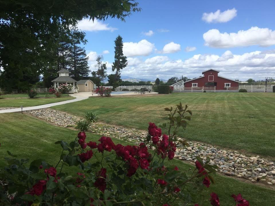 Detail Gallery Image 7 of 7 For 3465 Susie Ln, Gilroy,  CA 95020 - 4 Beds | 2/2 Baths