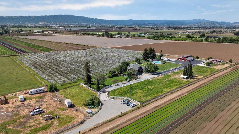 Detail Gallery Image 89 of 106 For 3465 Susie Ln, Gilroy,  CA 95020 - 4 Beds | 2/2 Baths