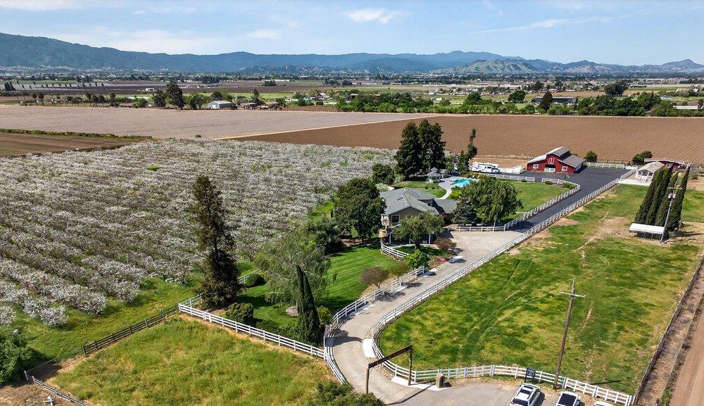 Detail Gallery Image 97 of 106 For 3465 Susie Ln, Gilroy,  CA 95020 - 4 Beds | 2/2 Baths