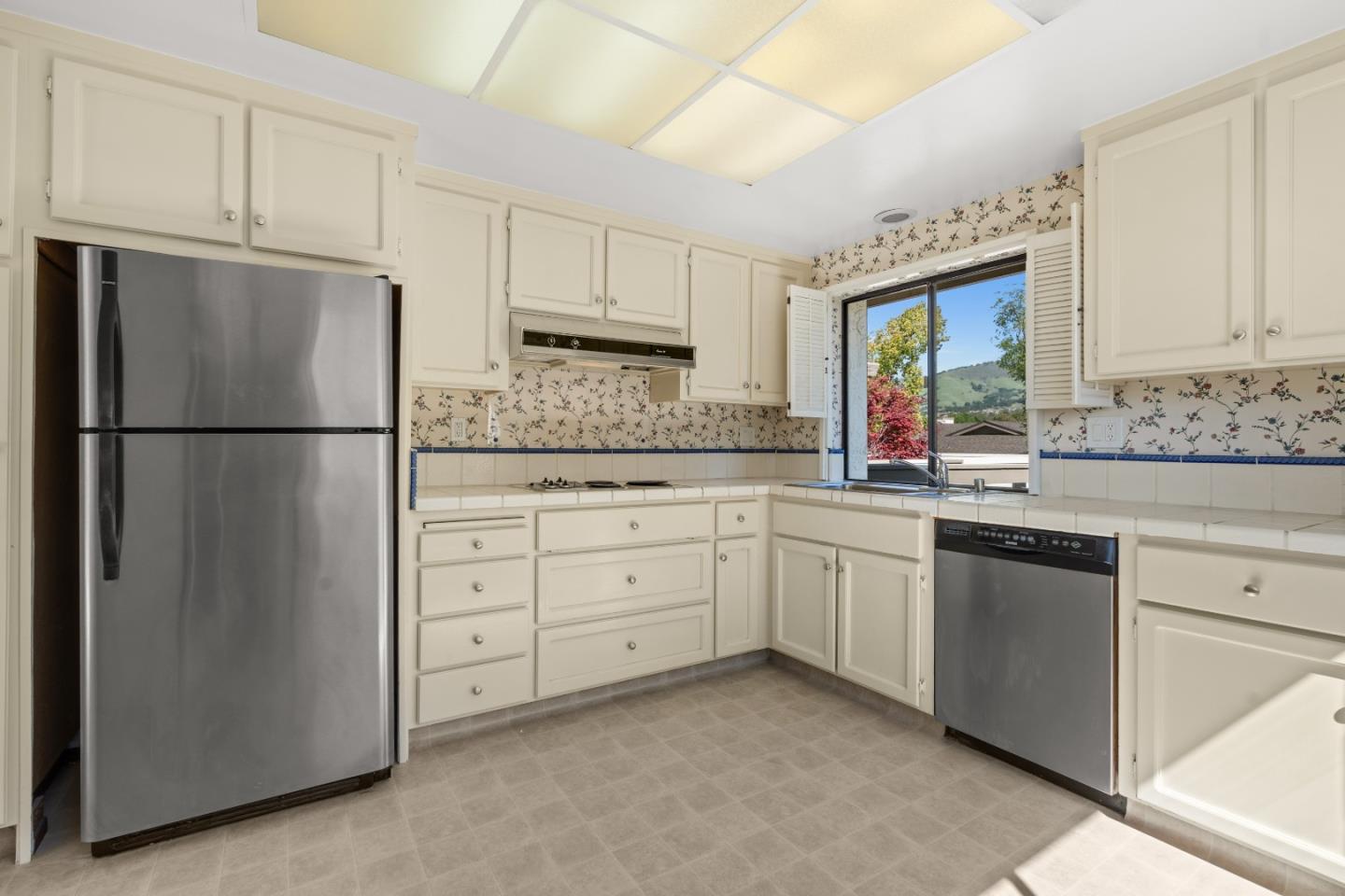 Photo #12: ML82039376 Listing: Photo #12