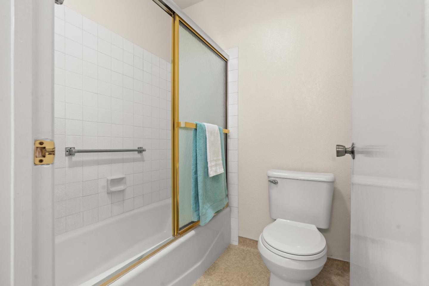 Photo #17: ML82039376 Listing: Photo #17