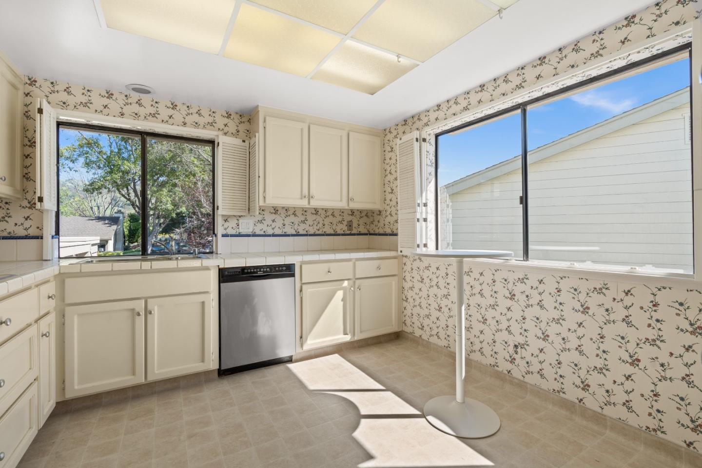 Photo #9: ML82039376 Listing: Photo #9