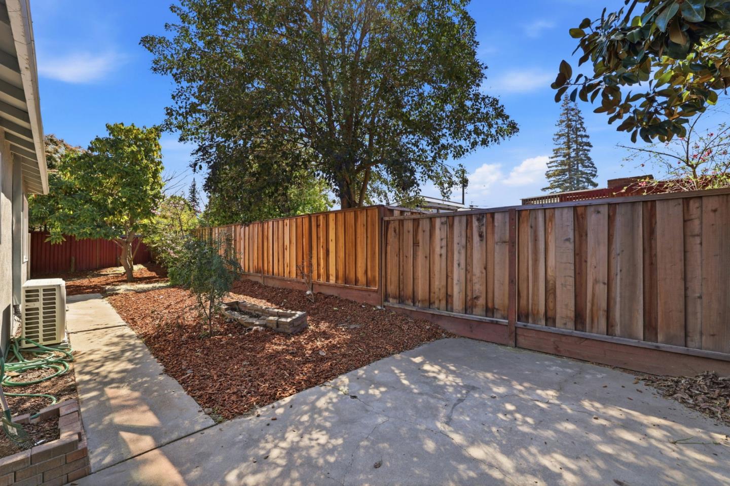 Detail Gallery Image 24 of 30 For 111-113 Nancy Ct, Mountain View,  CA 94041 - – Beds | – Baths