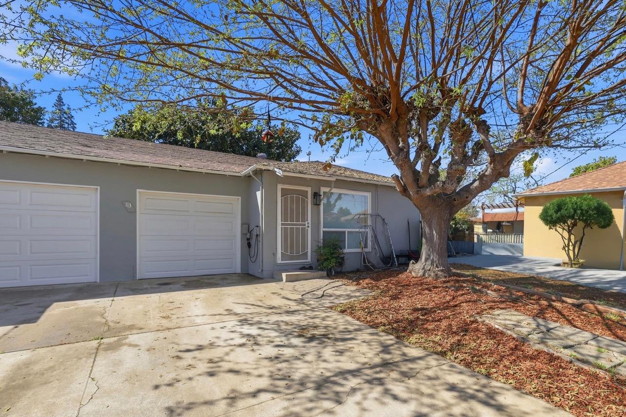 Detail Gallery Image 4 of 30 For 111-113 Nancy Ct, Mountain View,  CA 94041 - – Beds | – Baths