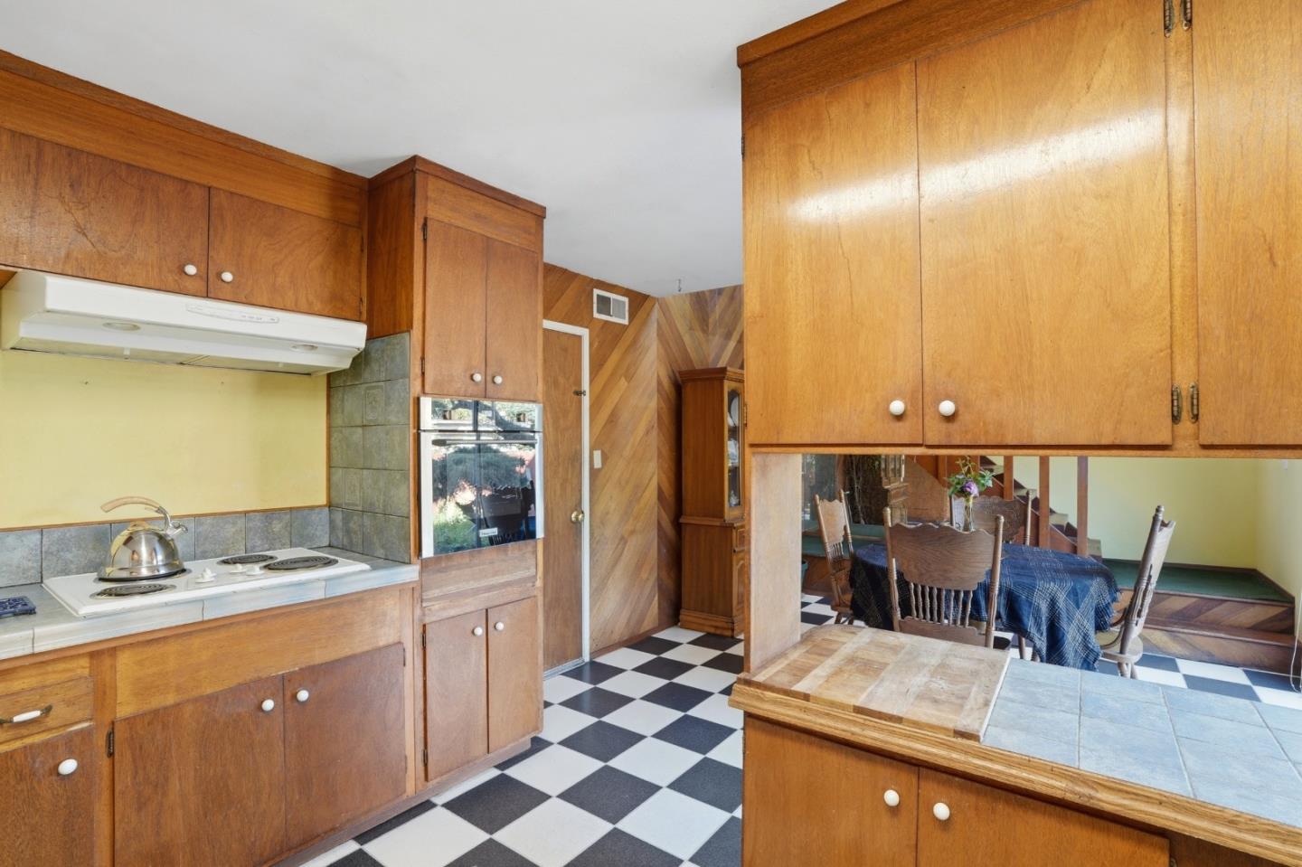 Detail Gallery Image 11 of 100 For 3505 Morningside Dr, El Sobrante,  CA 94803 - 6 Beds | 3/1 Baths