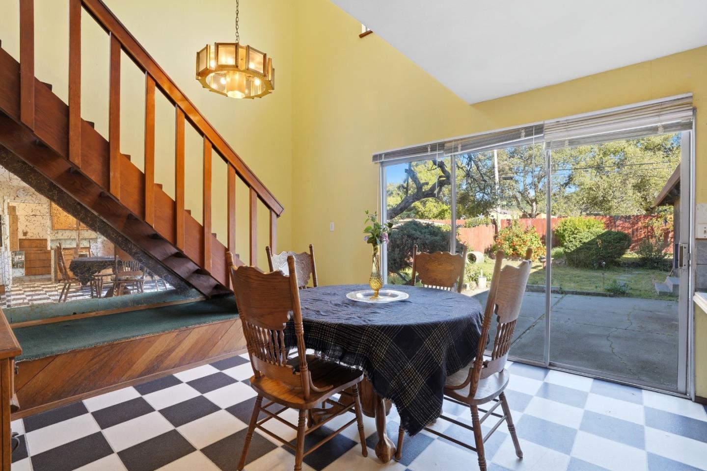 Detail Gallery Image 15 of 100 For 3505 Morningside Dr, El Sobrante,  CA 94803 - 6 Beds | 3/1 Baths