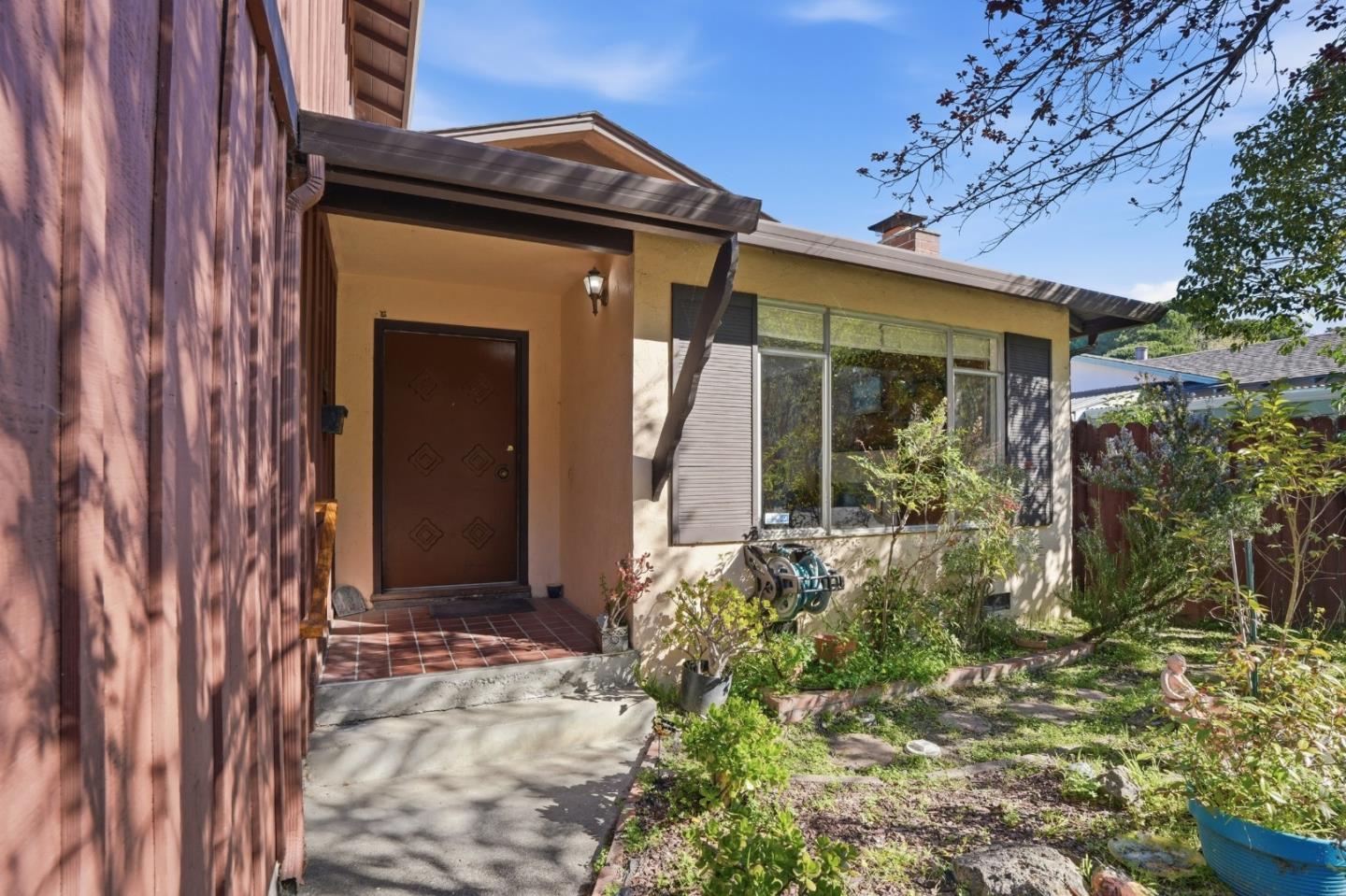 Detail Gallery Image 4 of 100 For 3505 Morningside Dr, El Sobrante,  CA 94803 - 6 Beds | 3/1 Baths