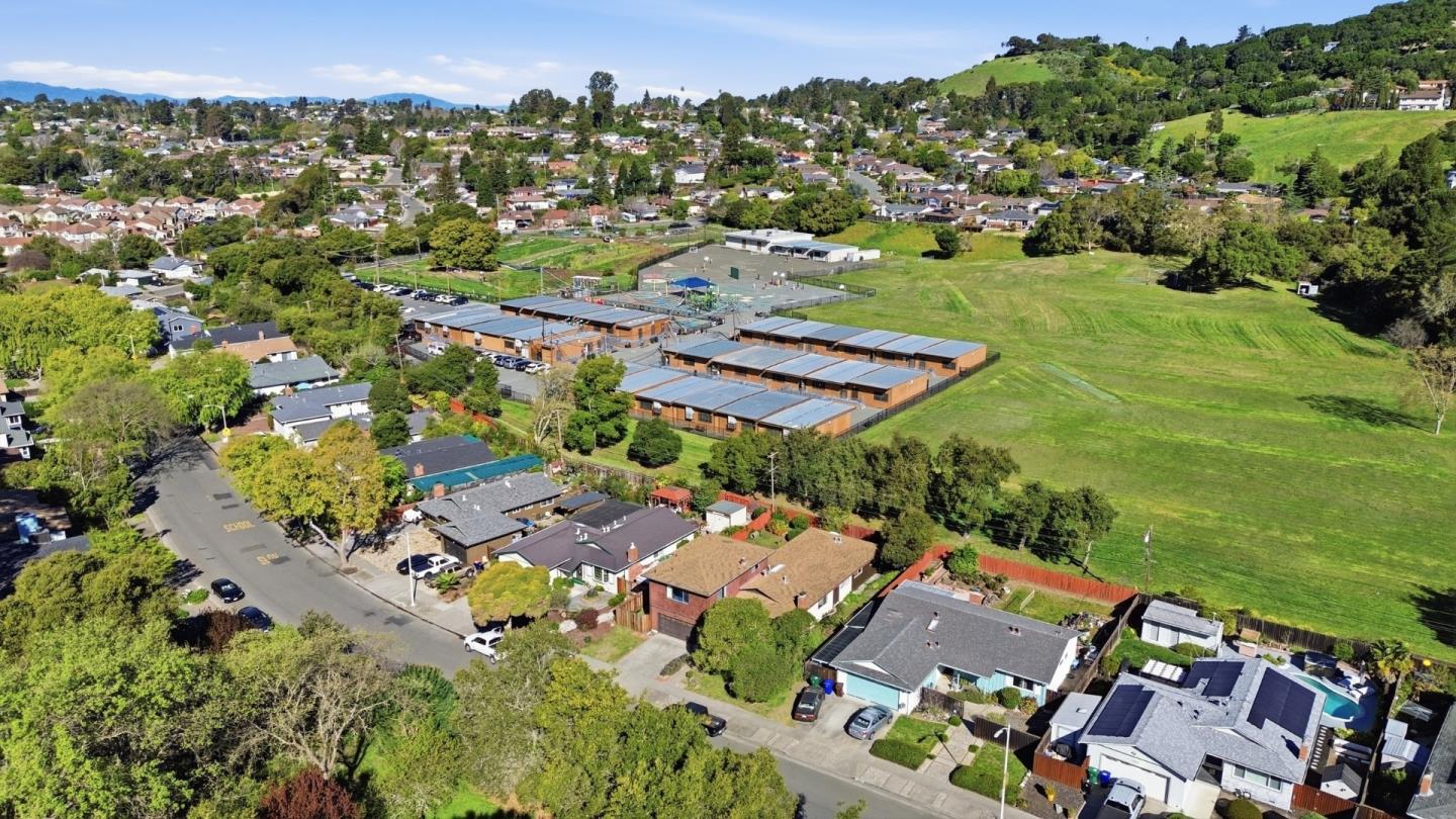 Detail Gallery Image 58 of 100 For 3505 Morningside Dr, El Sobrante,  CA 94803 - 6 Beds | 3/1 Baths