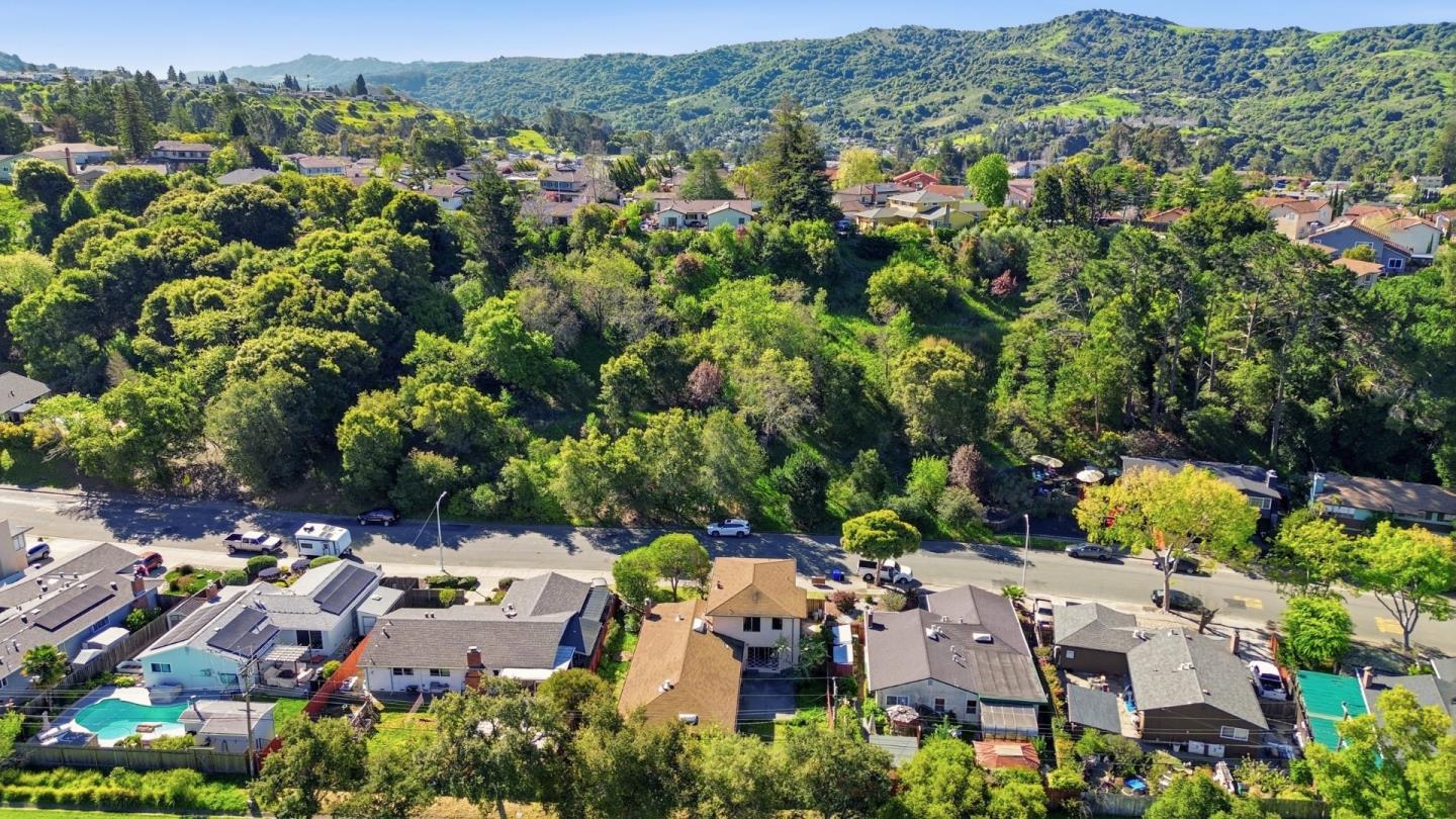 Detail Gallery Image 63 of 100 For 3505 Morningside Dr, El Sobrante,  CA 94803 - 6 Beds | 3/1 Baths