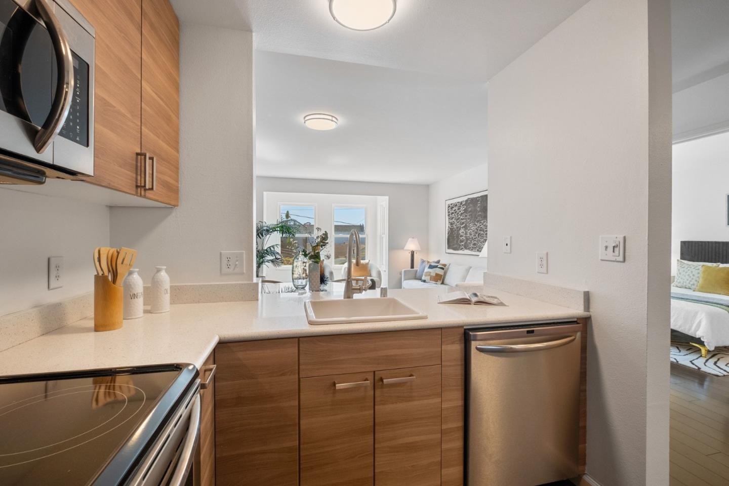 Detail Gallery Image 10 of 33 For 2250 24th St #330,  San Francisco,  CA 94107 - 1 Beds | 1 Baths
