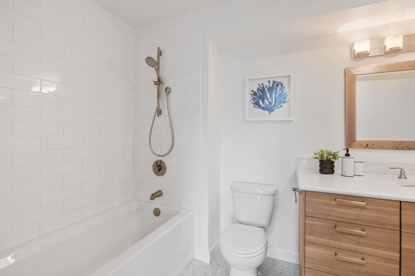 Detail Gallery Image 16 of 33 For 2250 24th St #330,  San Francisco,  CA 94107 - 1 Beds | 1 Baths