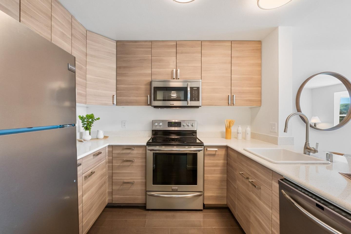 Detail Gallery Image 8 of 33 For 2250 24th St #330,  San Francisco,  CA 94107 - 1 Beds | 1 Baths