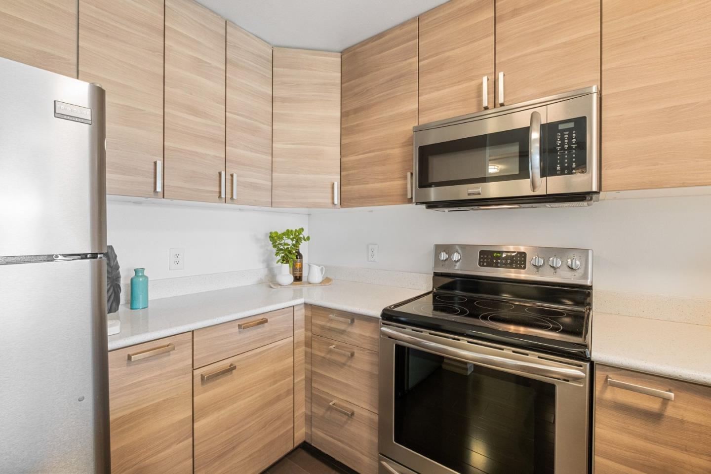 Detail Gallery Image 9 of 33 For 2250 24th St #330,  San Francisco,  CA 94107 - 1 Beds | 1 Baths