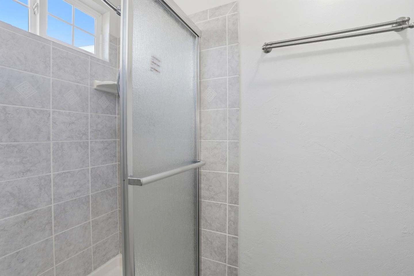 Detail Gallery Image 21 of 44 For 1454 Arlington Rd, Livermore,  CA 94551 - 3 Beds | 3 Baths