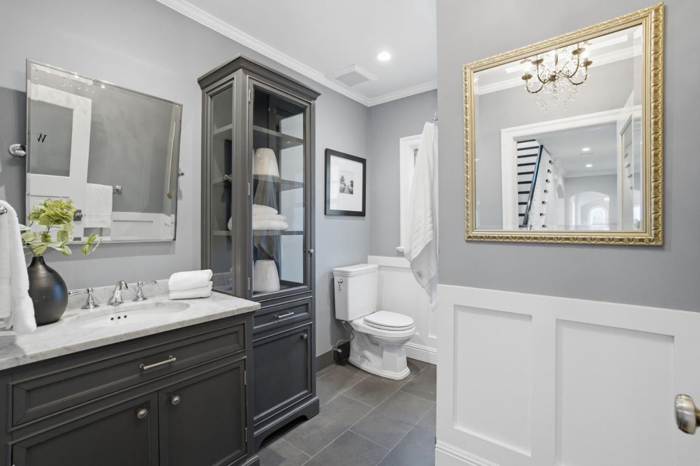 Detail Gallery Image 38 of 97 For 2105 Hillside Dr, Burlingame,  CA 94010 - 5 Beds | 4 Baths