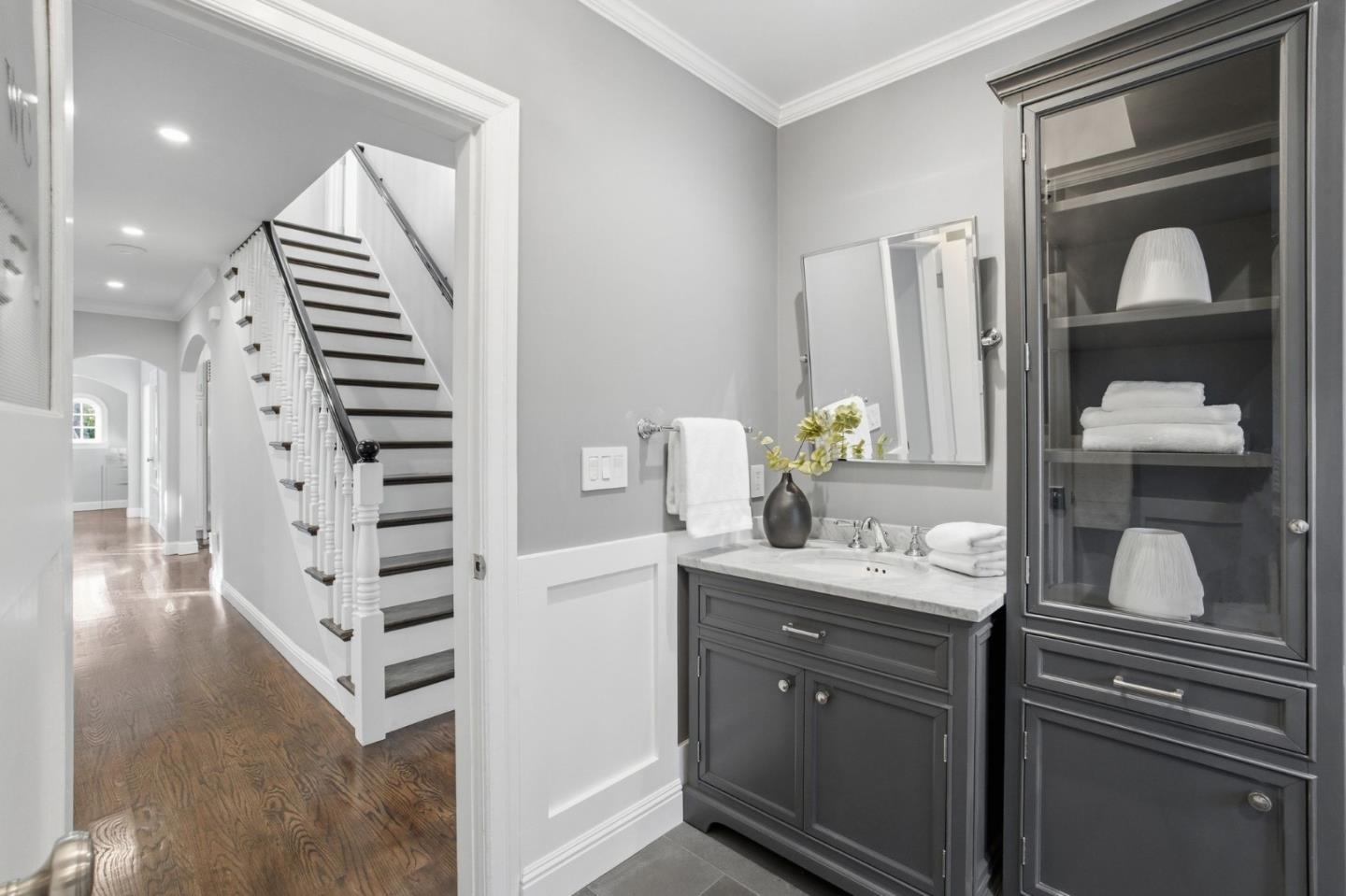 Detail Gallery Image 39 of 97 For 2105 Hillside Dr, Burlingame,  CA 94010 - 5 Beds | 4 Baths