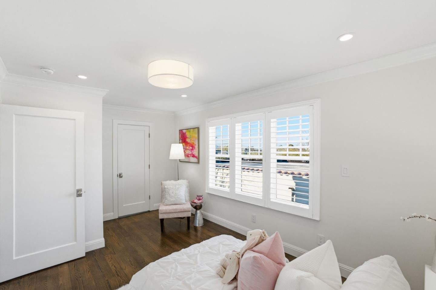 Detail Gallery Image 49 of 97 For 2105 Hillside Dr, Burlingame,  CA 94010 - 5 Beds | 4 Baths