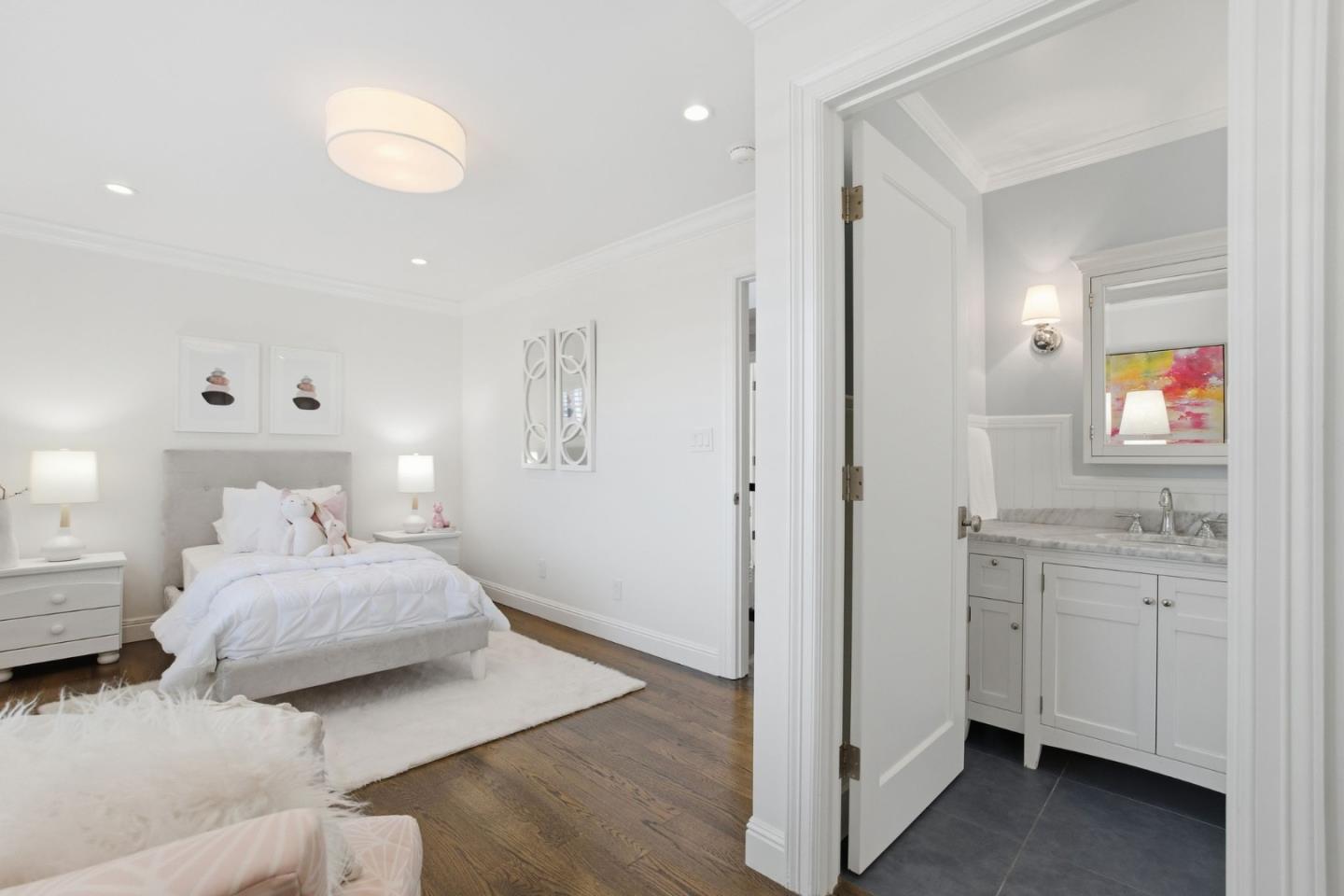 Detail Gallery Image 50 of 97 For 2105 Hillside Dr, Burlingame,  CA 94010 - 5 Beds | 4 Baths