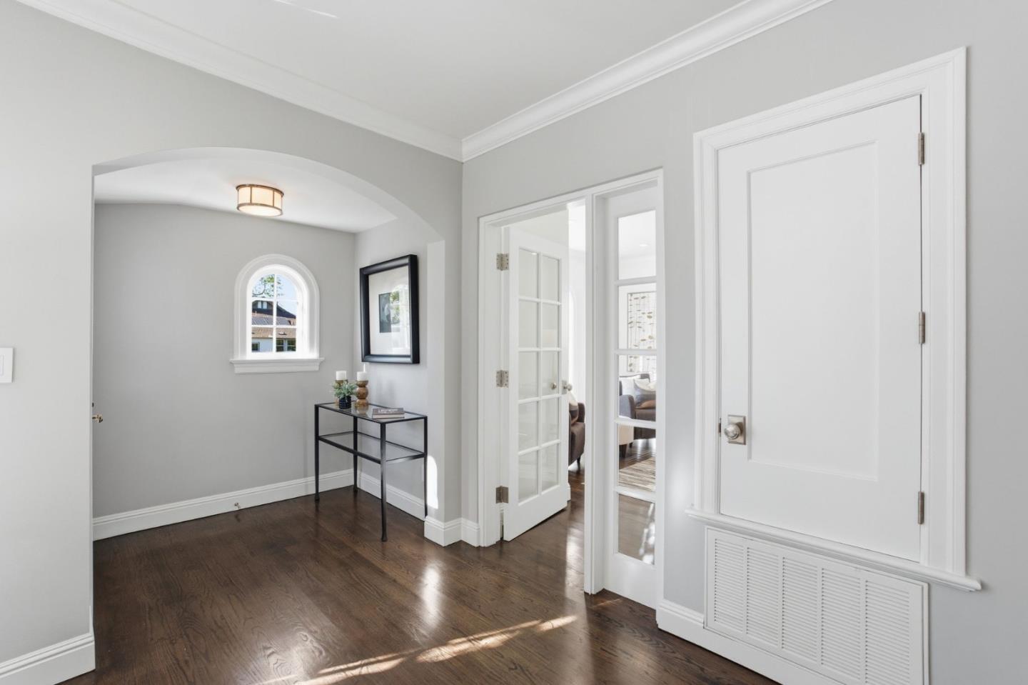 Detail Gallery Image 7 of 97 For 2105 Hillside Dr, Burlingame,  CA 94010 - 5 Beds | 4 Baths