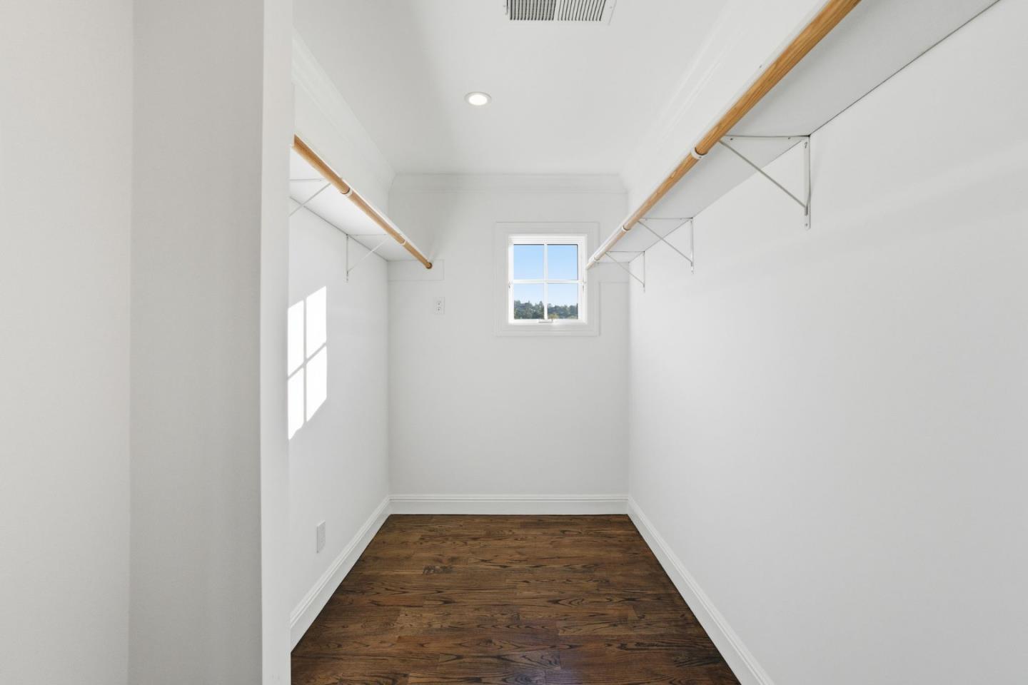 Detail Gallery Image 70 of 97 For 2105 Hillside Dr, Burlingame,  CA 94010 - 5 Beds | 4 Baths