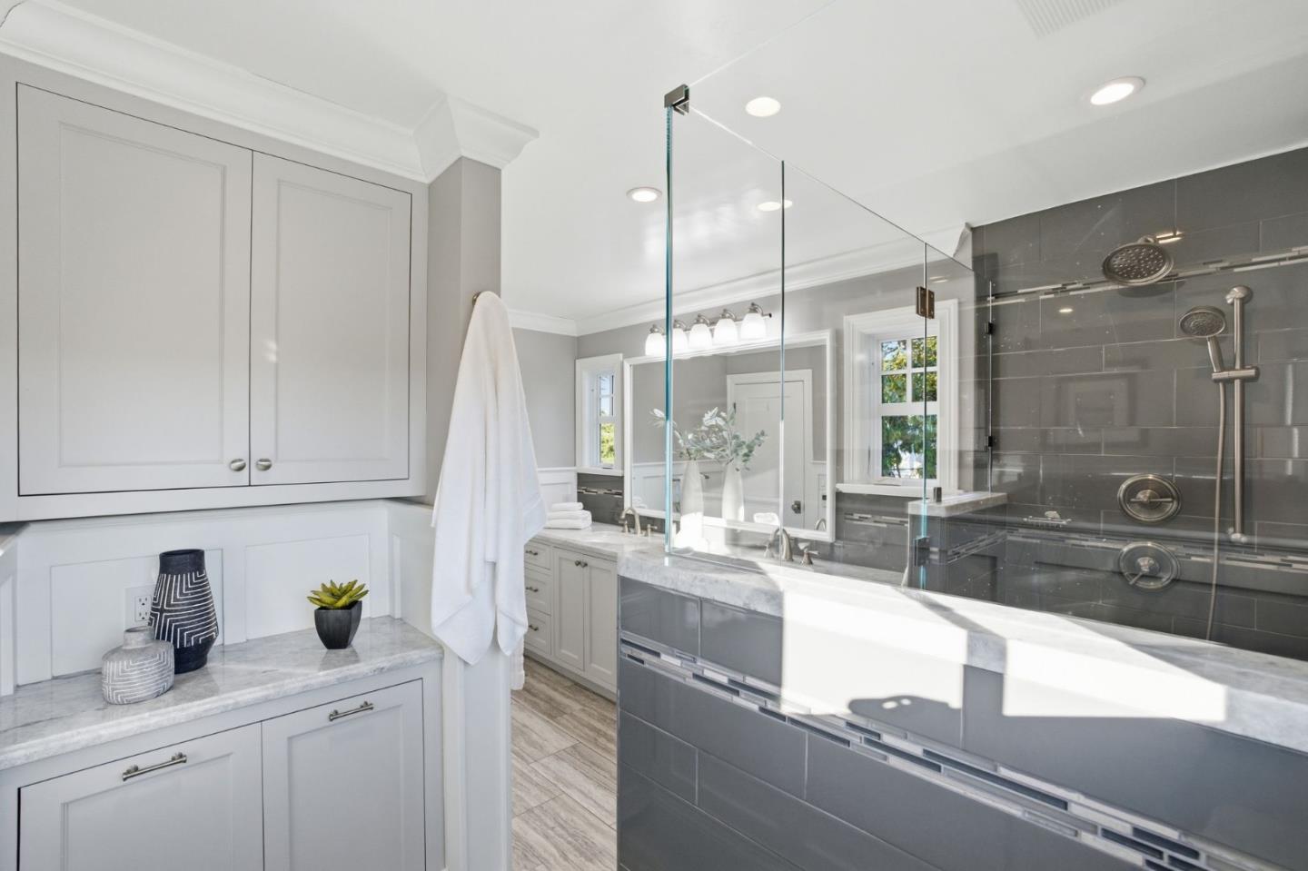 Detail Gallery Image 75 of 97 For 2105 Hillside Dr, Burlingame,  CA 94010 - 5 Beds | 4 Baths