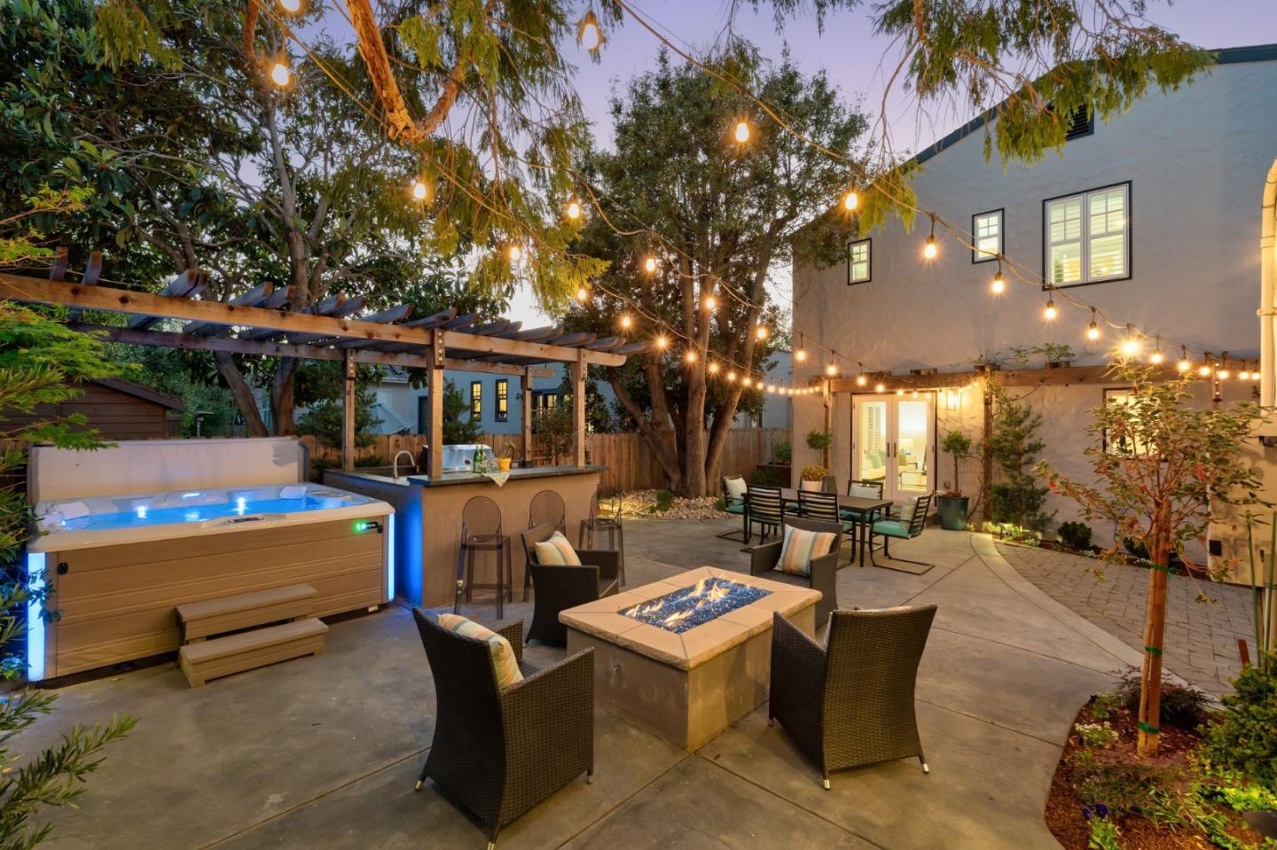 Detail Gallery Image 78 of 97 For 2105 Hillside Dr, Burlingame,  CA 94010 - 5 Beds | 4 Baths