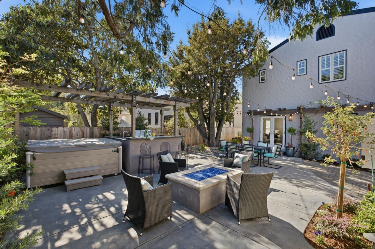 Detail Gallery Image 79 of 97 For 2105 Hillside Dr, Burlingame,  CA 94010 - 5 Beds | 4 Baths