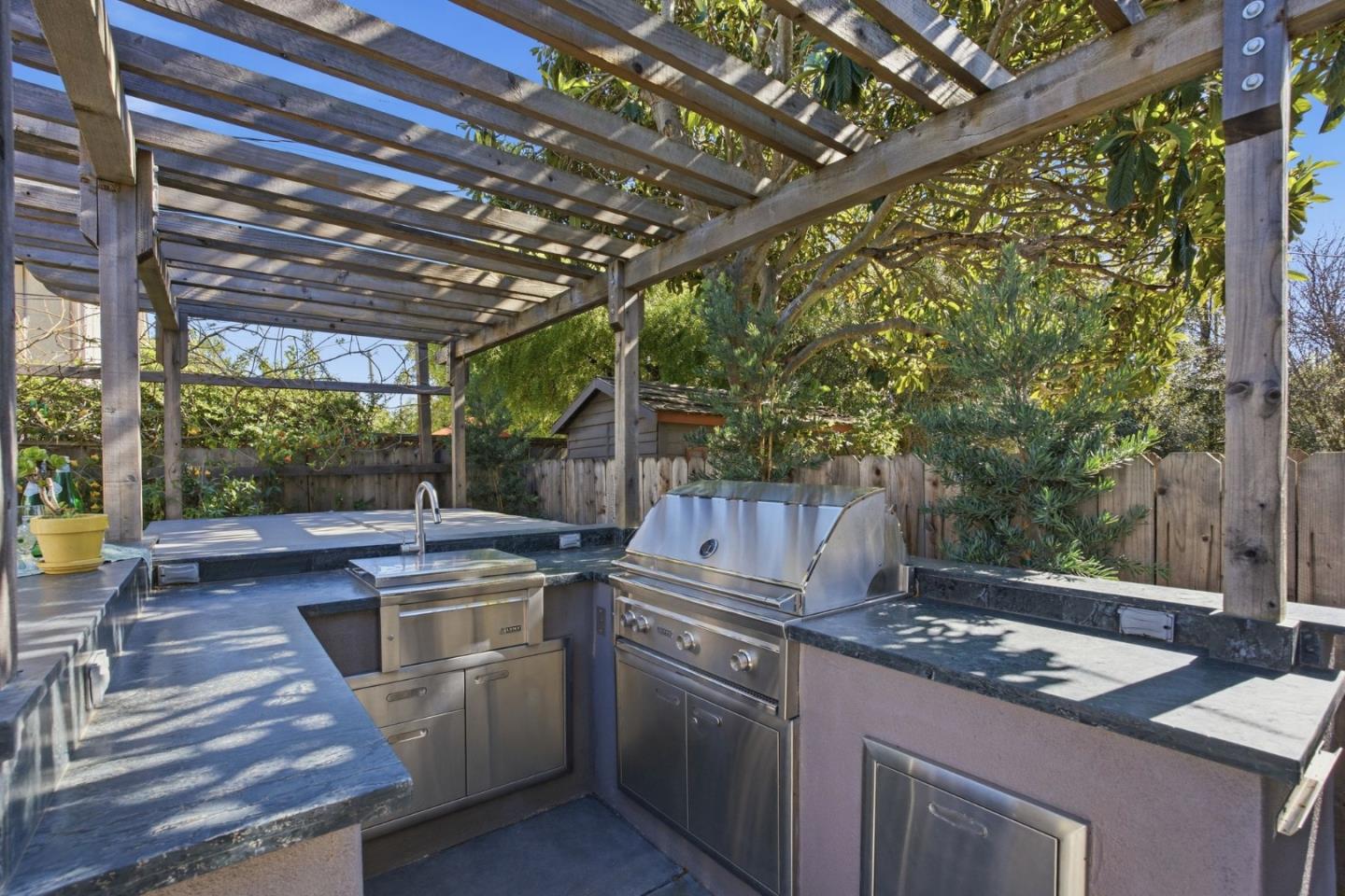 Detail Gallery Image 80 of 97 For 2105 Hillside Dr, Burlingame,  CA 94010 - 5 Beds | 4 Baths