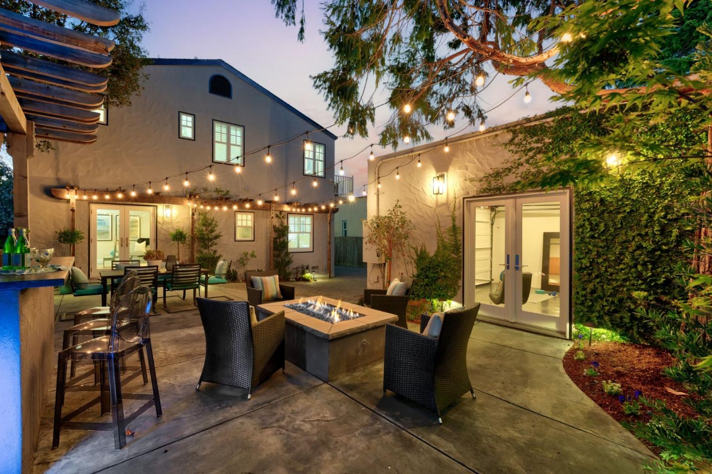 Detail Gallery Image 81 of 97 For 2105 Hillside Dr, Burlingame,  CA 94010 - 5 Beds | 4 Baths