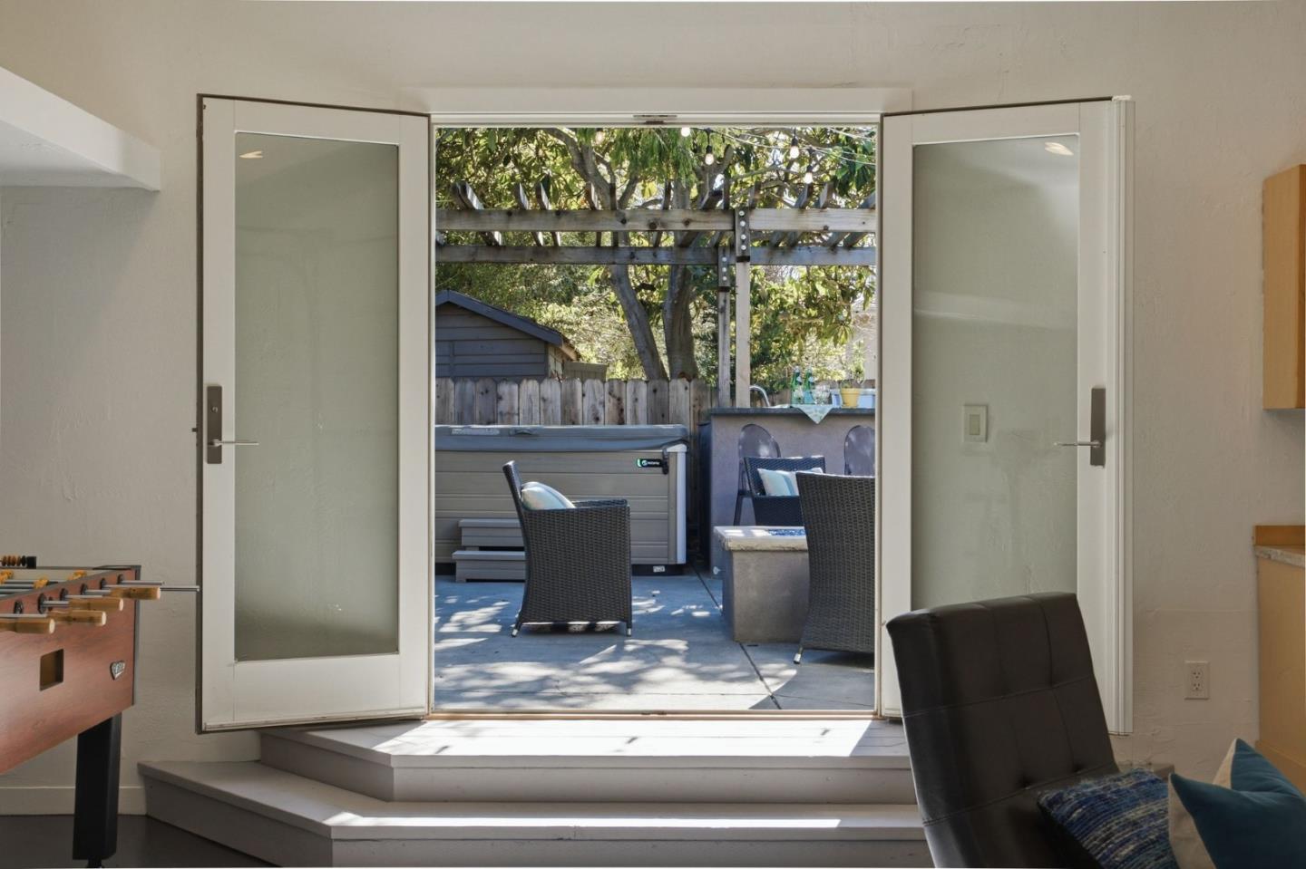 Detail Gallery Image 92 of 97 For 2105 Hillside Dr, Burlingame,  CA 94010 - 5 Beds | 4 Baths