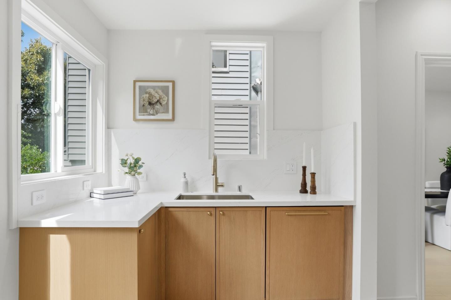 Detail Gallery Image 12 of 71 For 1116 Diamond St, San Francisco,  CA 94114 - 3 Beds | 1/1 Baths