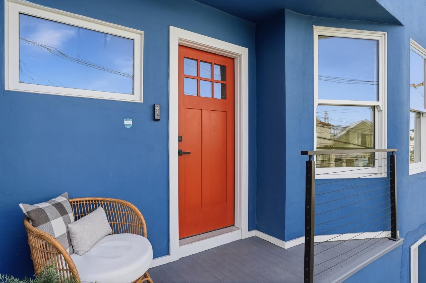 Detail Gallery Image 2 of 71 For 1116 Diamond St, San Francisco,  CA 94114 - 3 Beds | 1/1 Baths