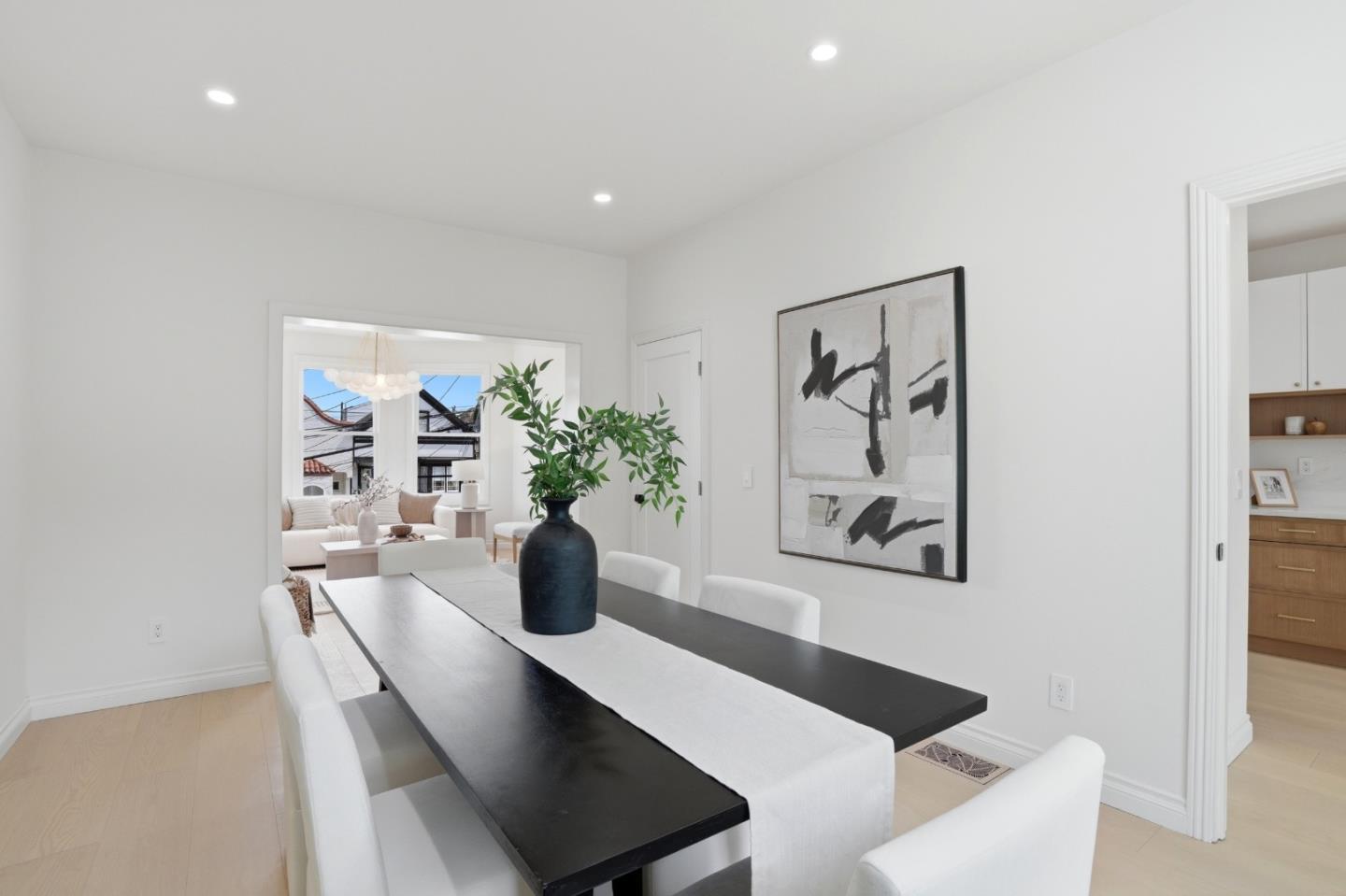 Detail Gallery Image 23 of 71 For 1116 Diamond St, San Francisco,  CA 94114 - 3 Beds | 1/1 Baths