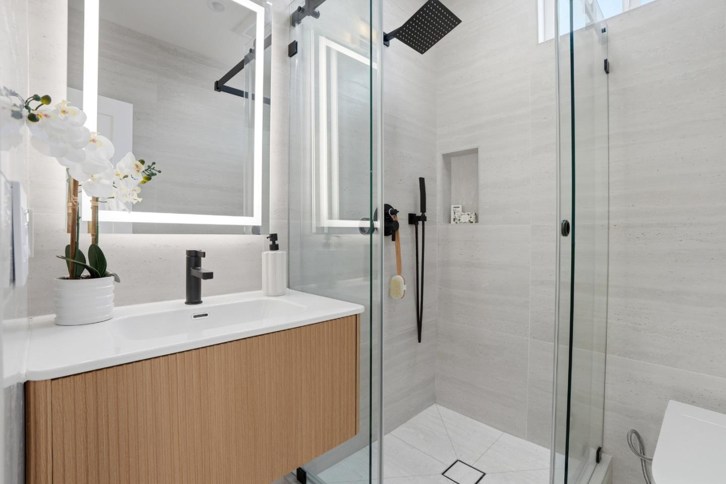 Detail Gallery Image 31 of 71 For 1116 Diamond St, San Francisco,  CA 94114 - 3 Beds | 1/1 Baths