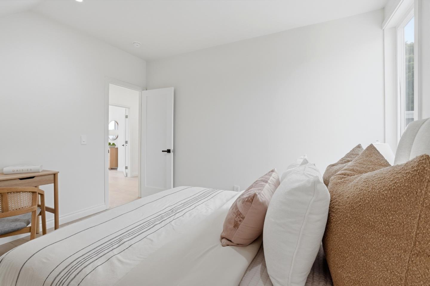 Detail Gallery Image 34 of 71 For 1116 Diamond St, San Francisco,  CA 94114 - 3 Beds | 1/1 Baths