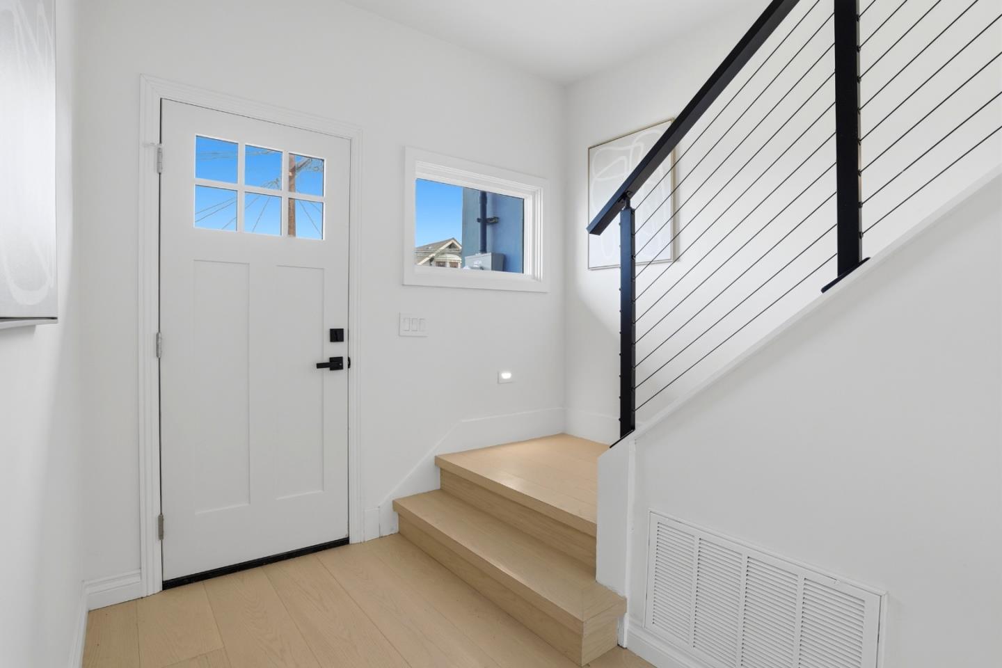 Detail Gallery Image 4 of 71 For 1116 Diamond St, San Francisco,  CA 94114 - 3 Beds | 1/1 Baths
