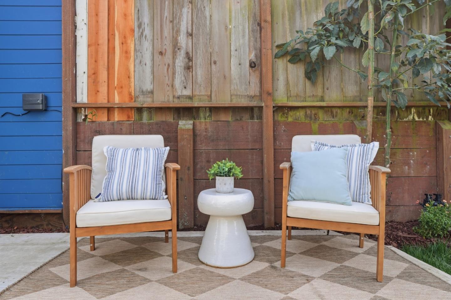 Detail Gallery Image 45 of 71 For 1116 Diamond St, San Francisco,  CA 94114 - 3 Beds | 1/1 Baths